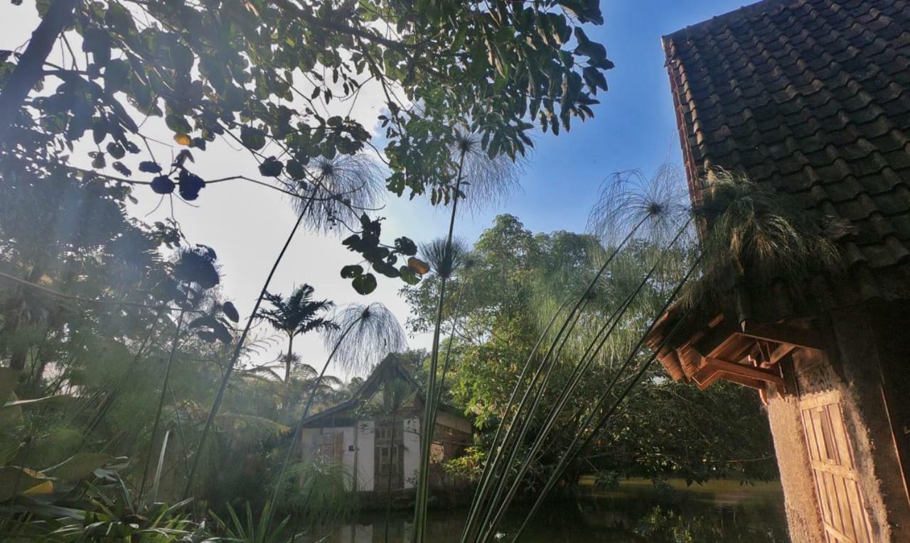 Sapulidi Cafe, Gallery & Resort Lembang Exterior foto
